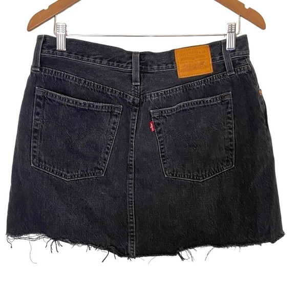LEVI'S Deconstructed Washed Black Cutoff Denim Mini Skirt - Picture 7 of 12